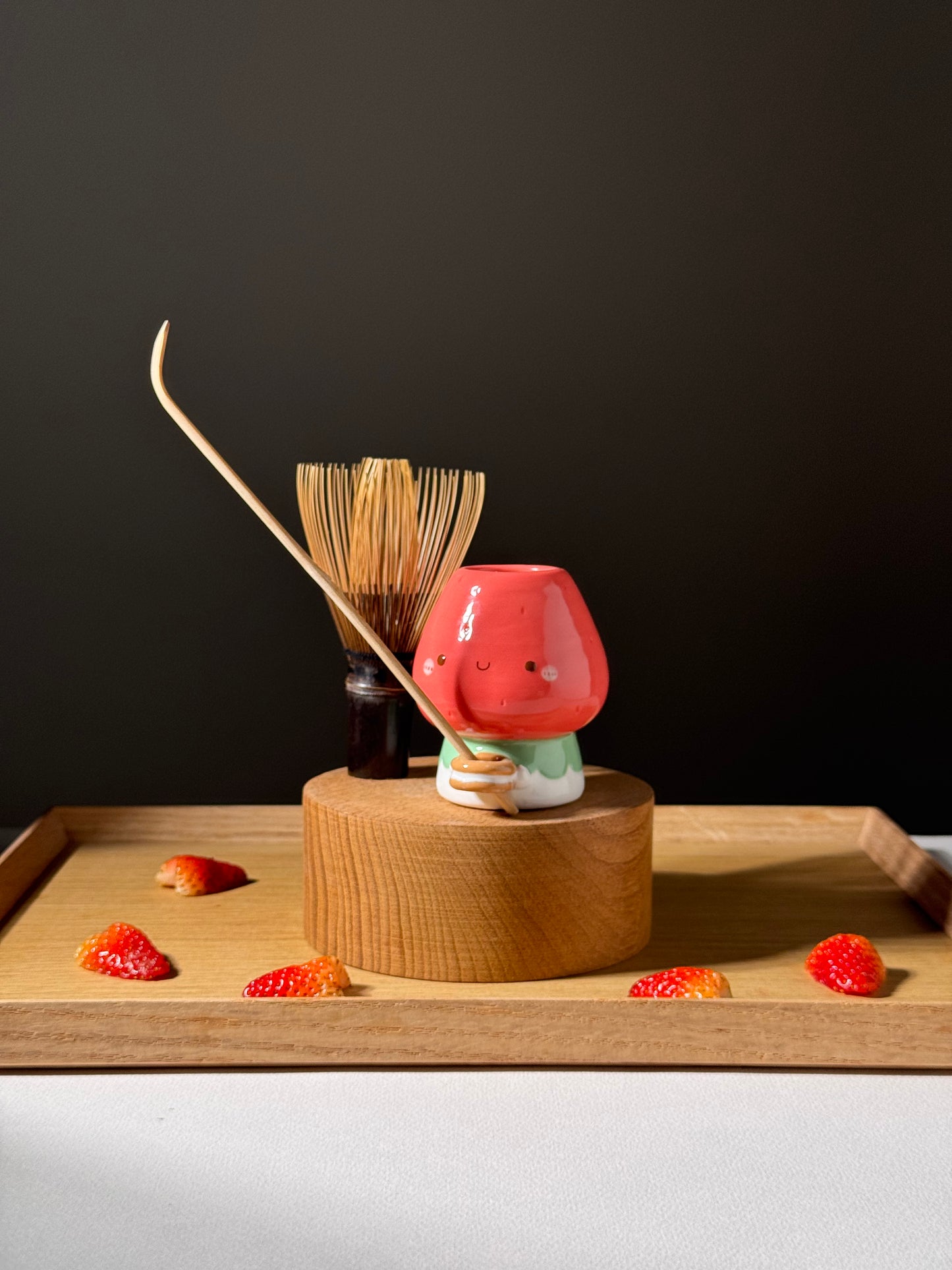 STRAWBERRY chasen holder, whisk holde