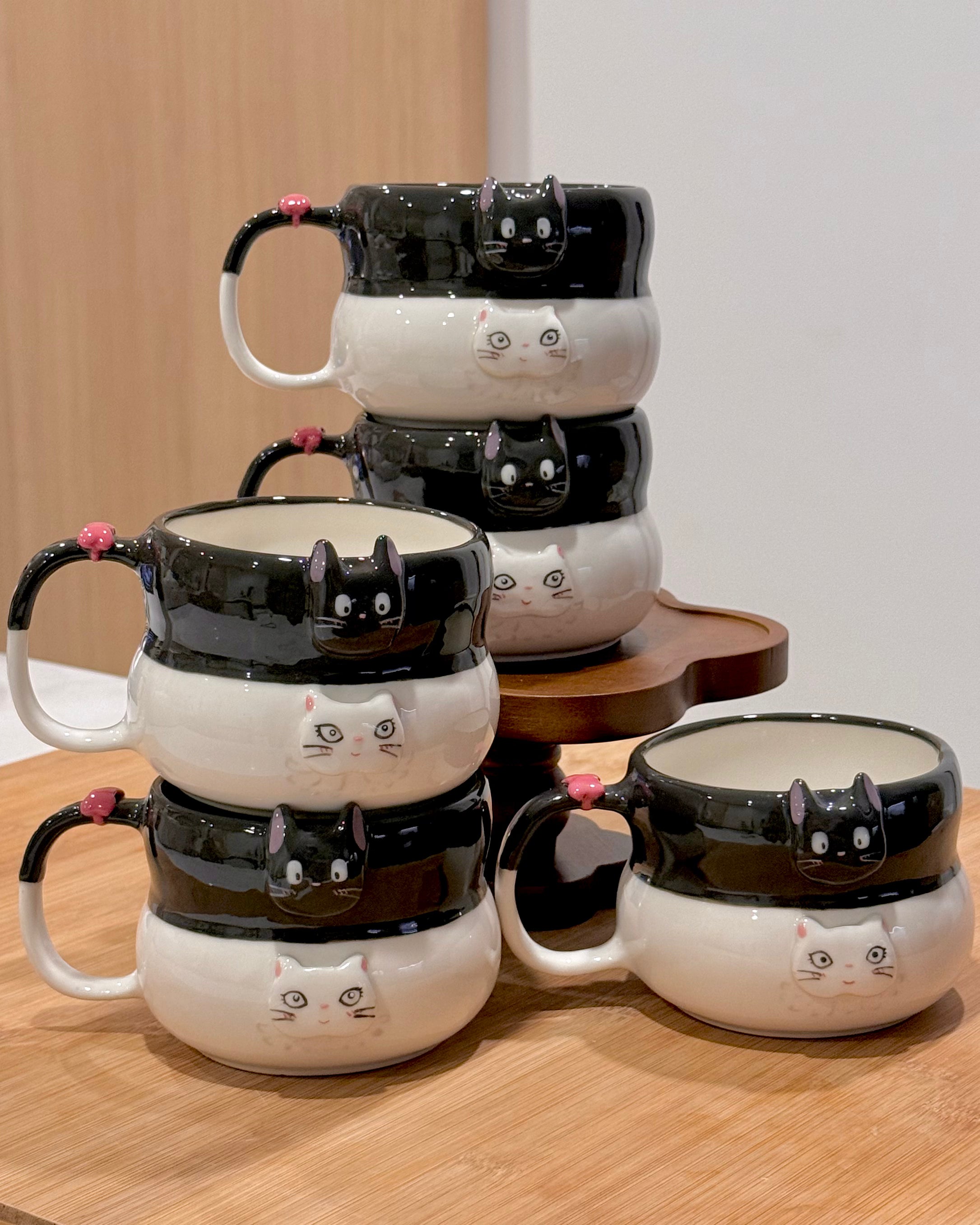 BLACK & WHITE CAT cup, Fluffy cup- Mid Year Sale❗️