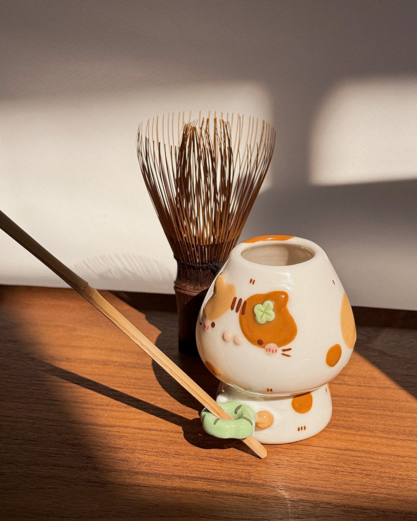 LUCKY CAT chasen holder, whisk holder