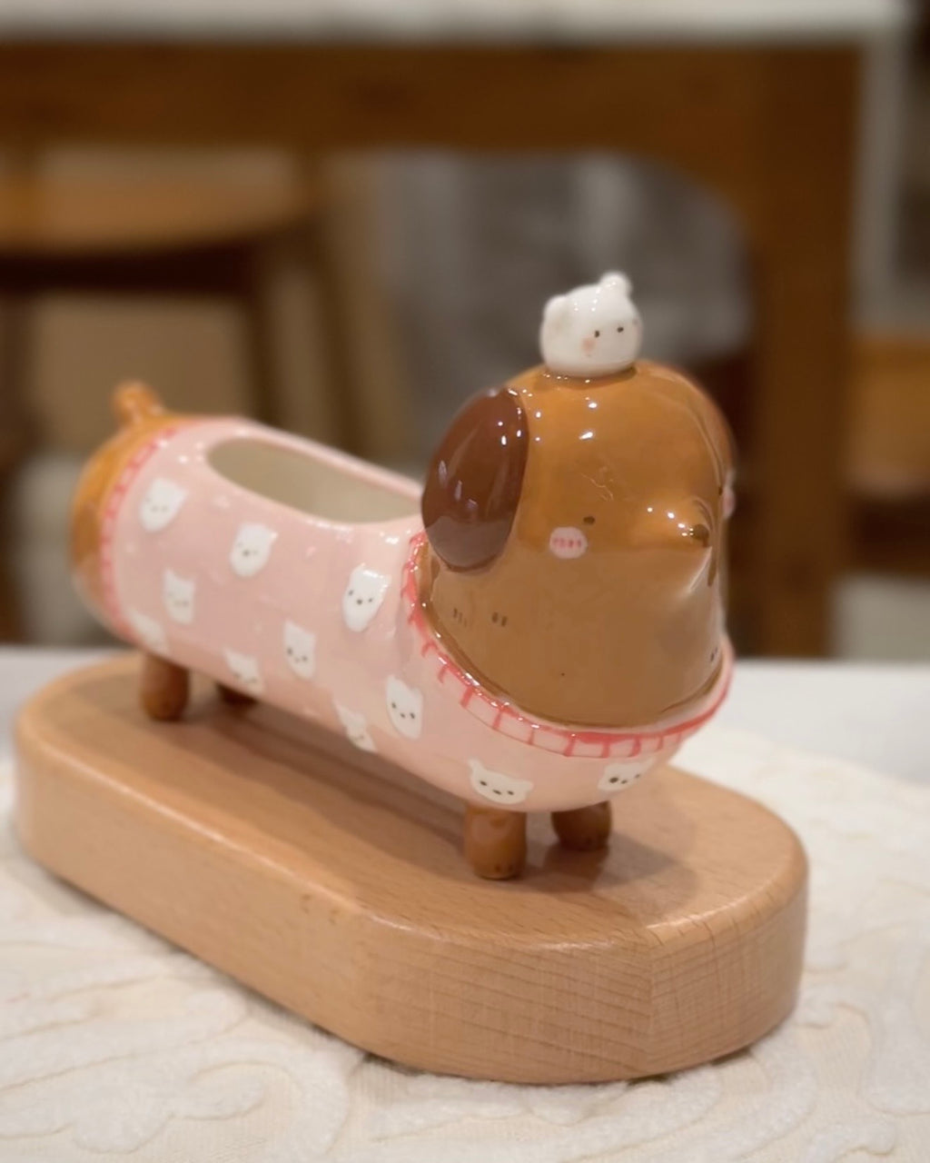 "preorder" Dachshund Dark tone long body Vase