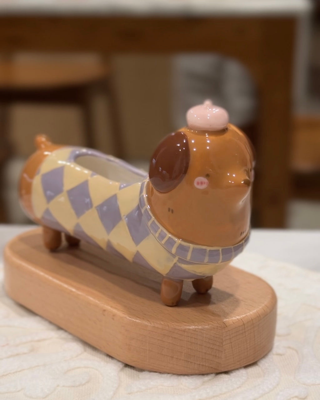 "preorder" Dachshund Dark tone long body Vase