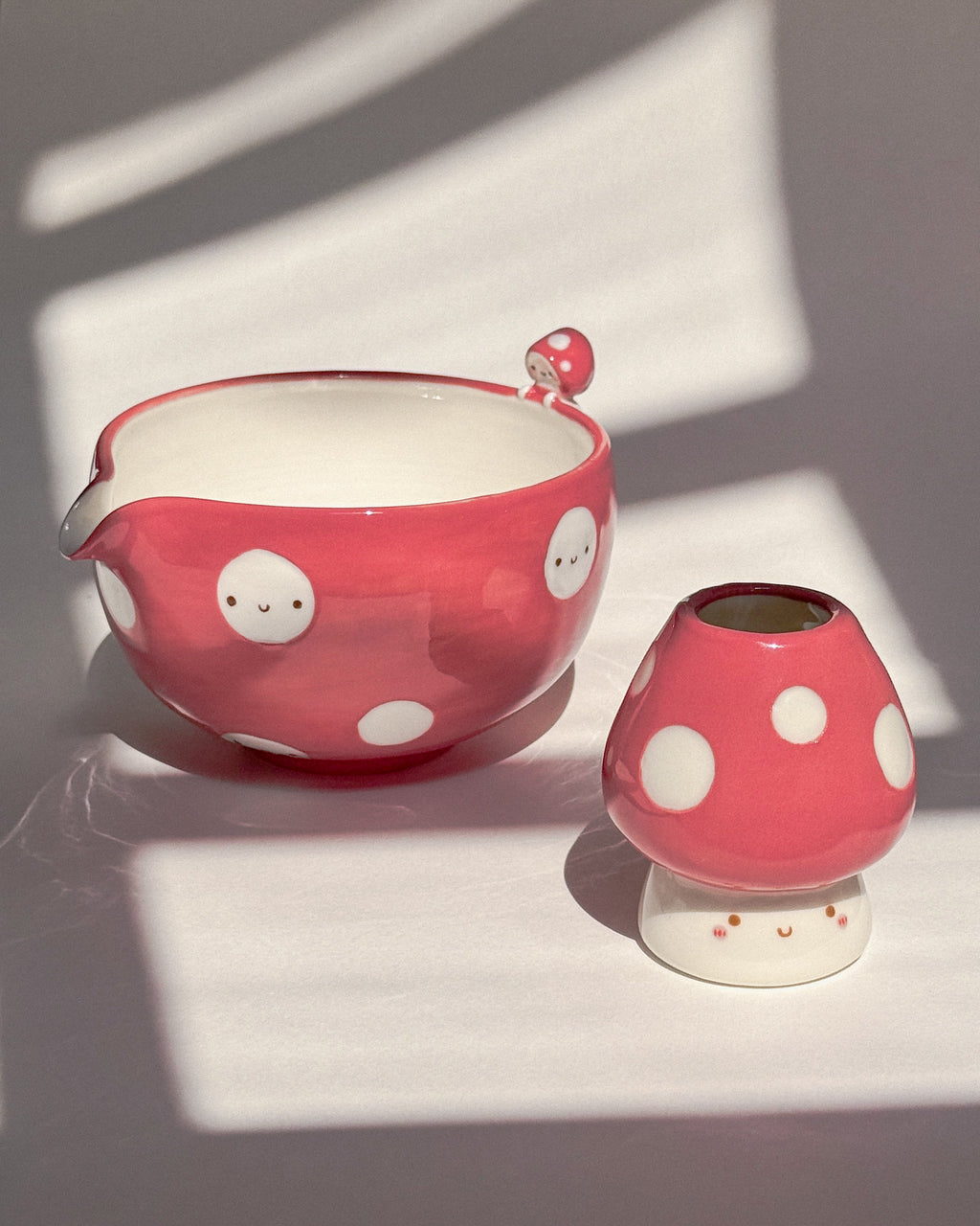Mushroom chasen holder, whisk holder