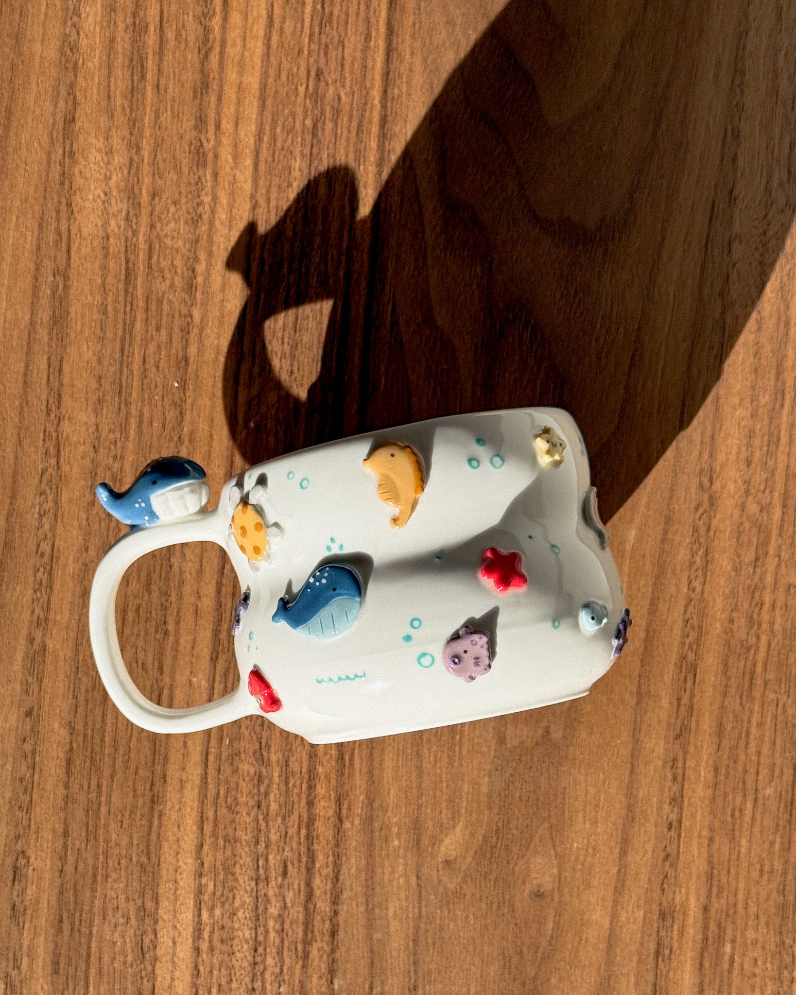OCEAN cup Fluffy size with Tiny Whale on the Edge