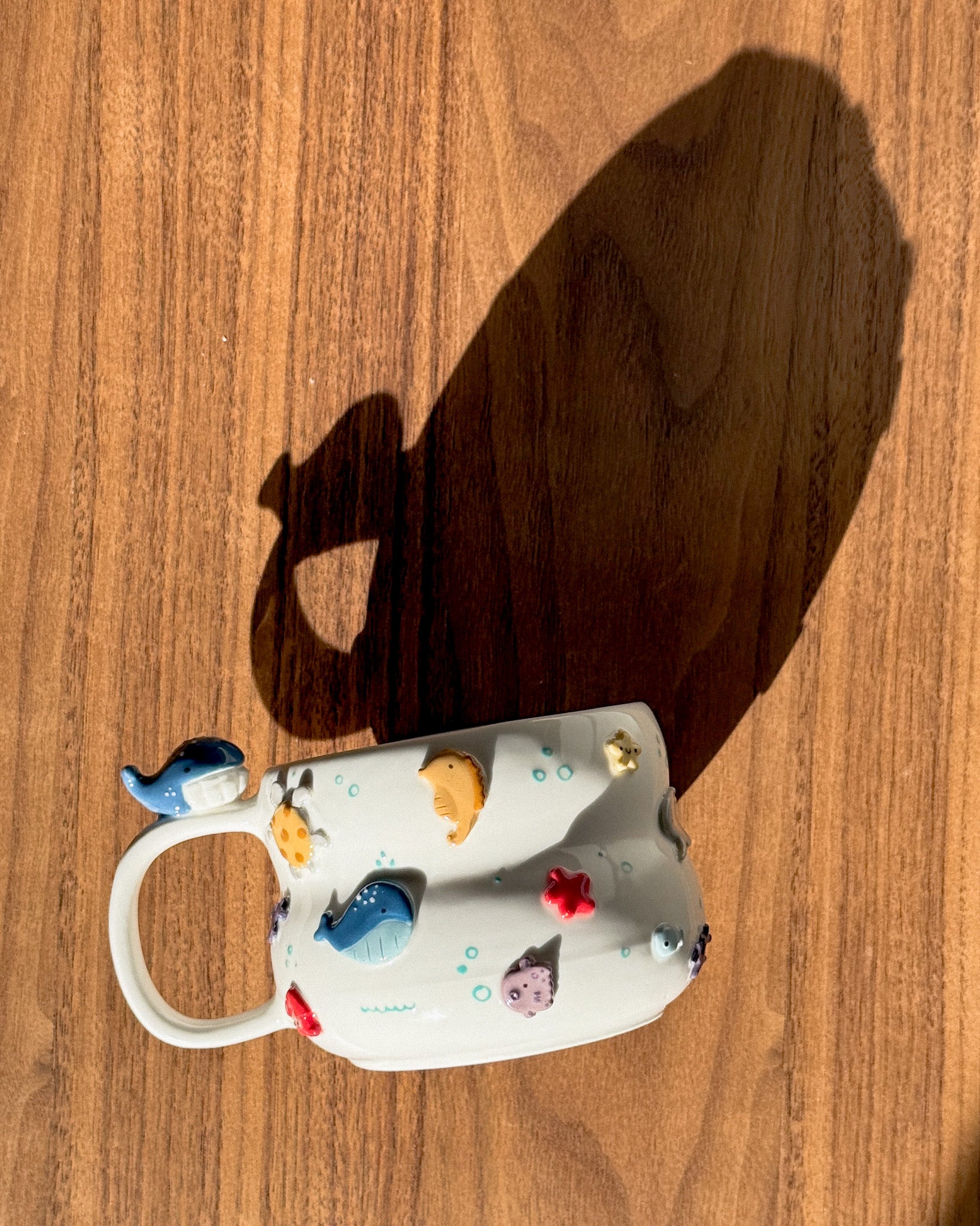 OCEAN cup Fluffy size with Tiny Whale on the Edge