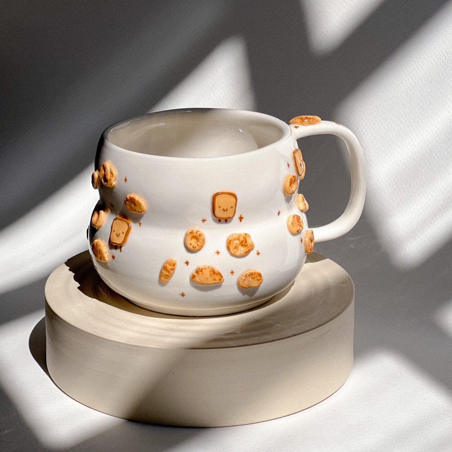 Happy bread cup Fluffy size (PRE-ORDER), Estimated Completion: August