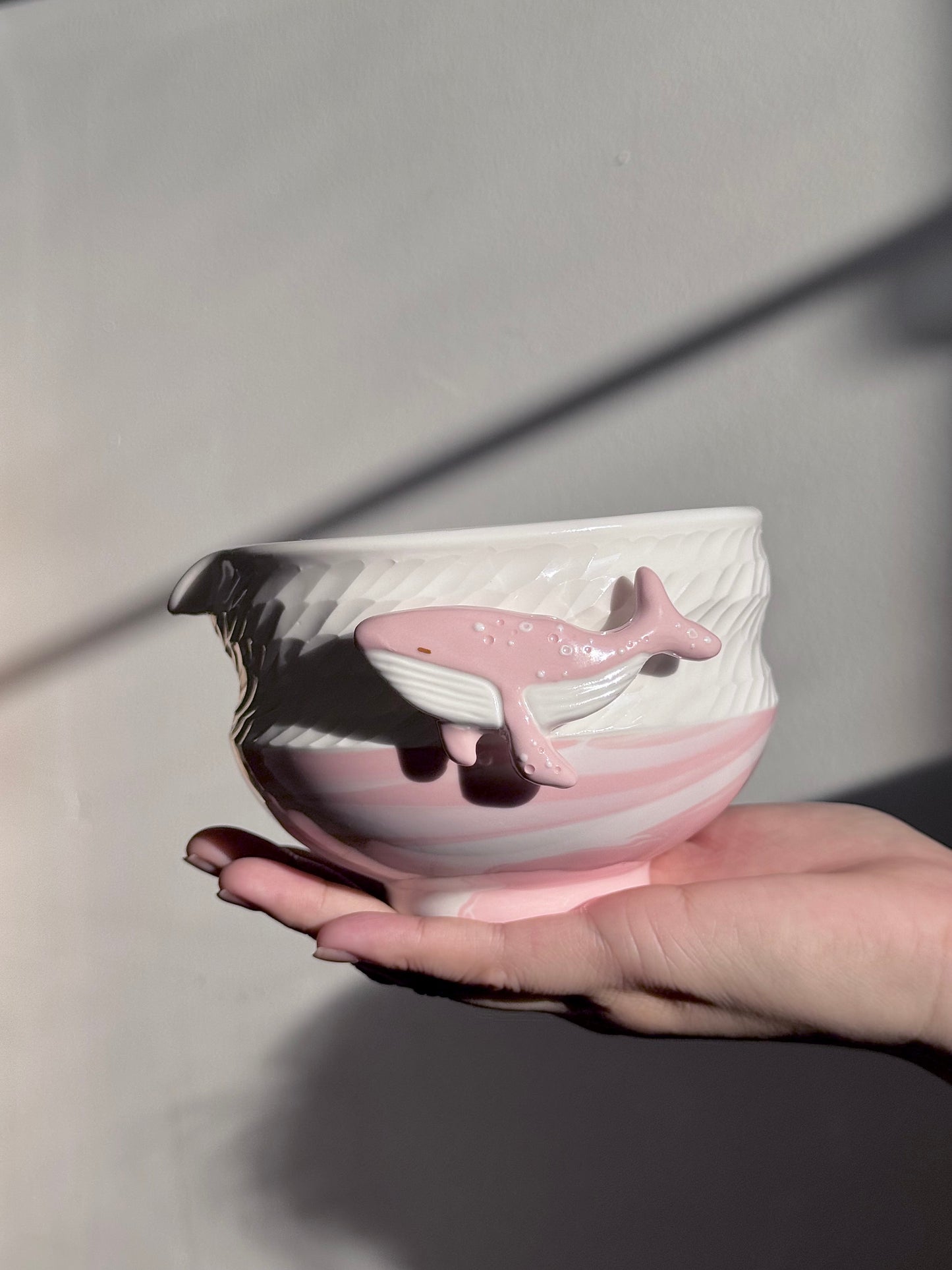 Ocean blue / Pink whale Matcha bowl
