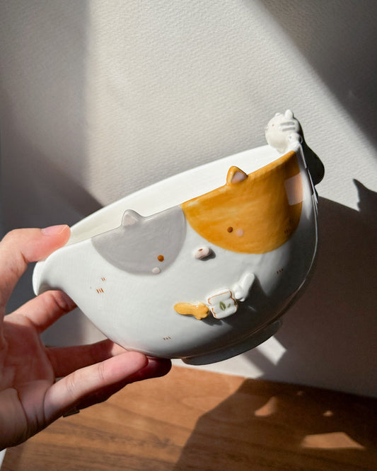 Bicolor cat Matcha bowl-WINTER SALE ❄️