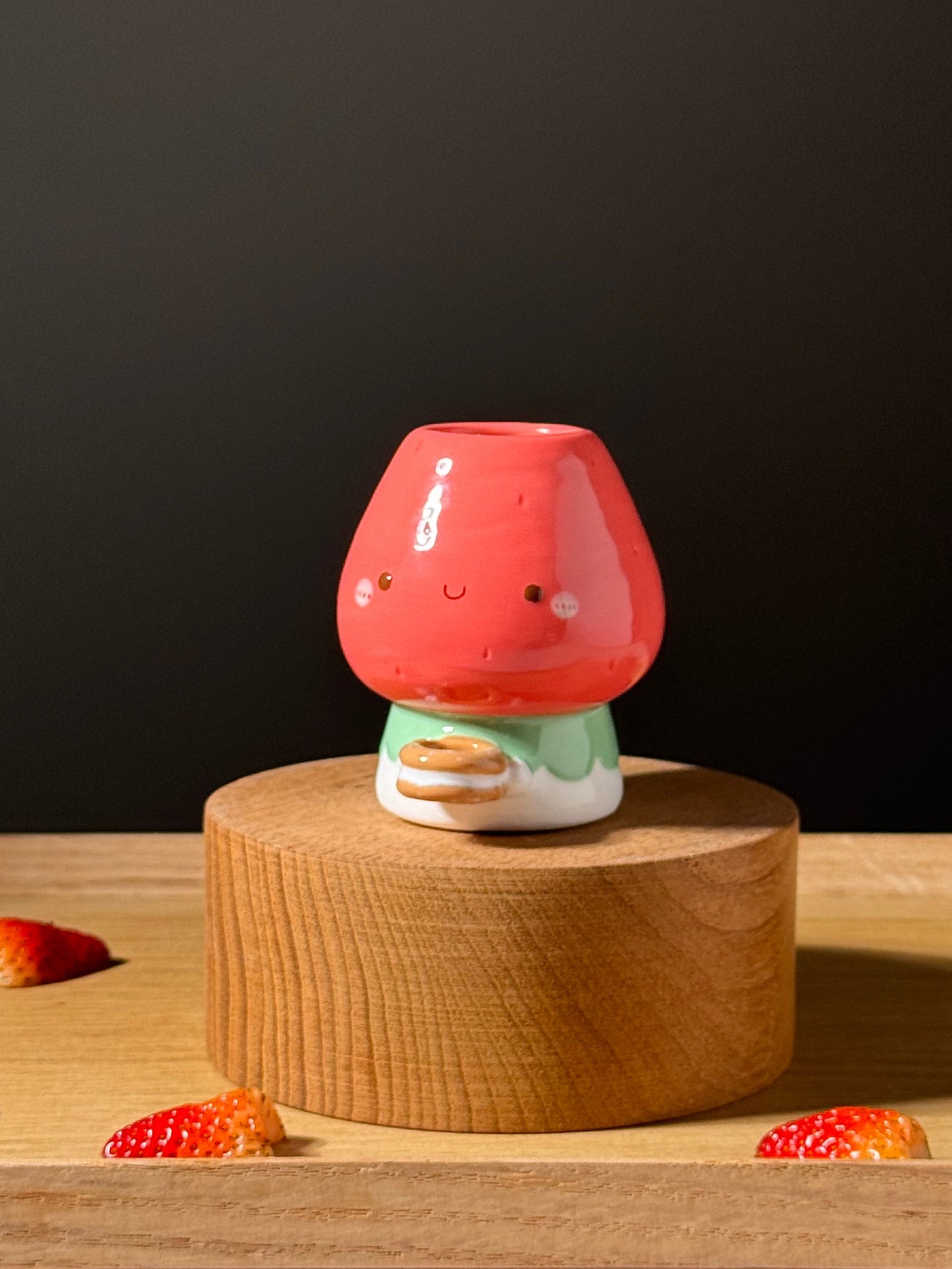 STRAWBERRY chasen holder, whisk holde