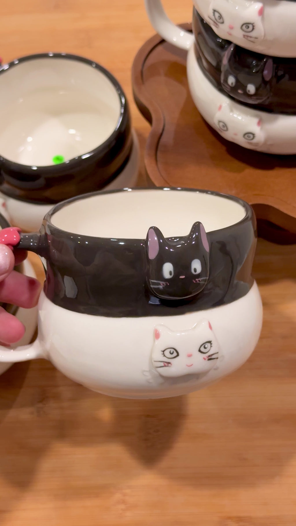 BLACK & WHITE CAT cup, Fluffy cup- Mid Year Sale❗️